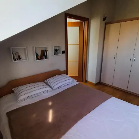 דירה Kirka ספליט